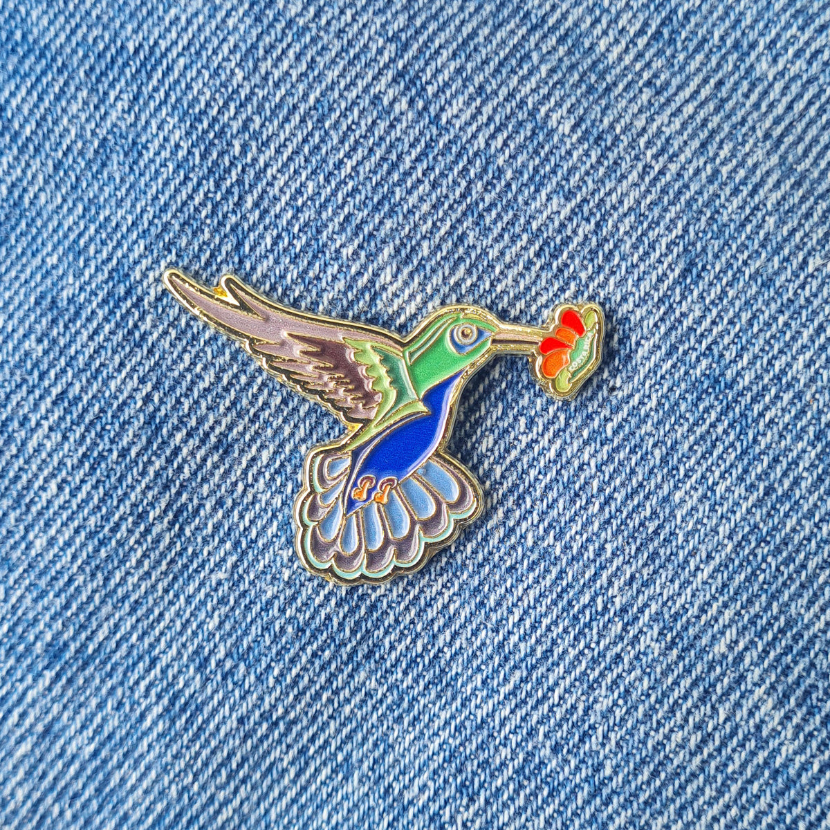 Pin Colibrí
